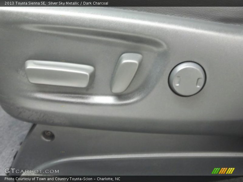 Silver Sky Metallic / Dark Charcoal 2013 Toyota Sienna SE