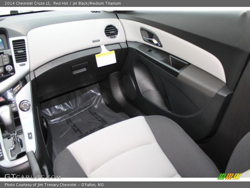 Red Hot / Jet Black/Medium Titanium 2014 Chevrolet Cruze LS