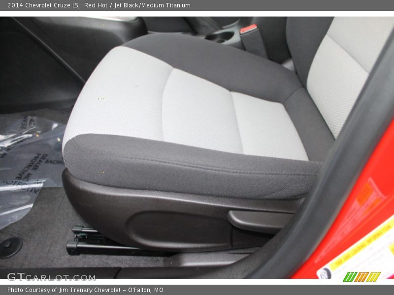 Red Hot / Jet Black/Medium Titanium 2014 Chevrolet Cruze LS