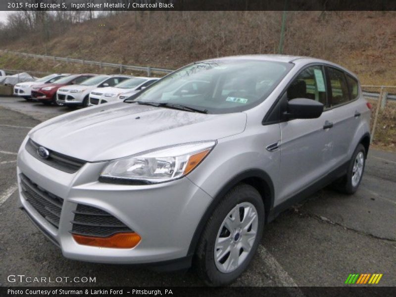 Front 3/4 View of 2015 Escape S