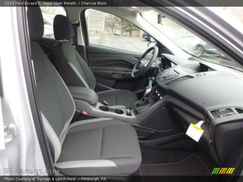 Ingot Silver Metallic / Charcoal Black 2015 Ford Escape S