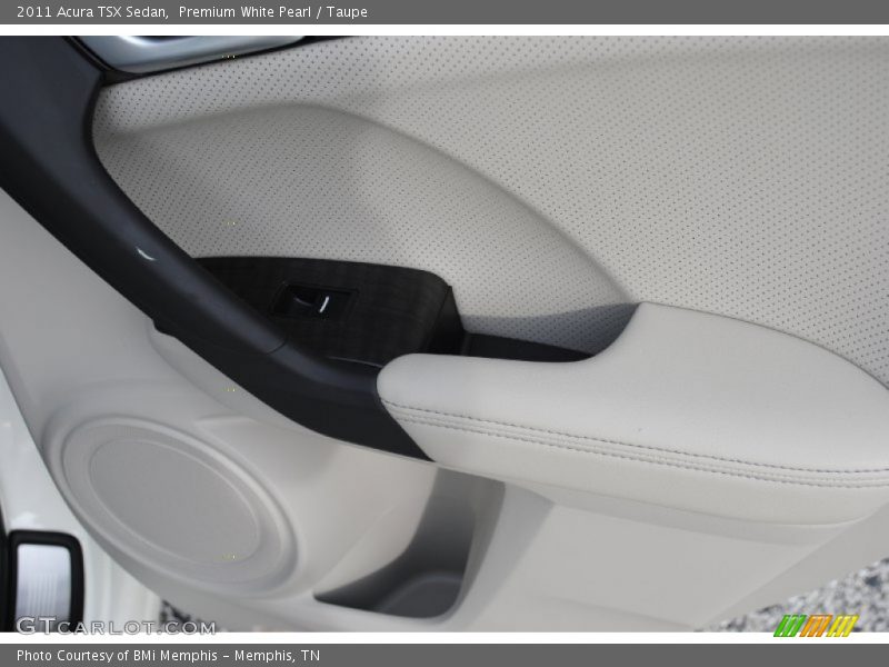 Premium White Pearl / Taupe 2011 Acura TSX Sedan