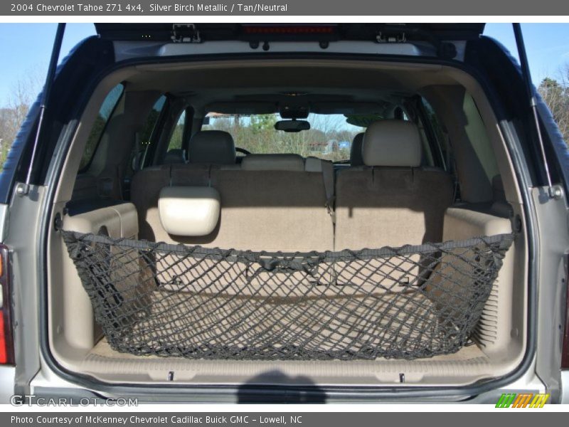 Silver Birch Metallic / Tan/Neutral 2004 Chevrolet Tahoe Z71 4x4