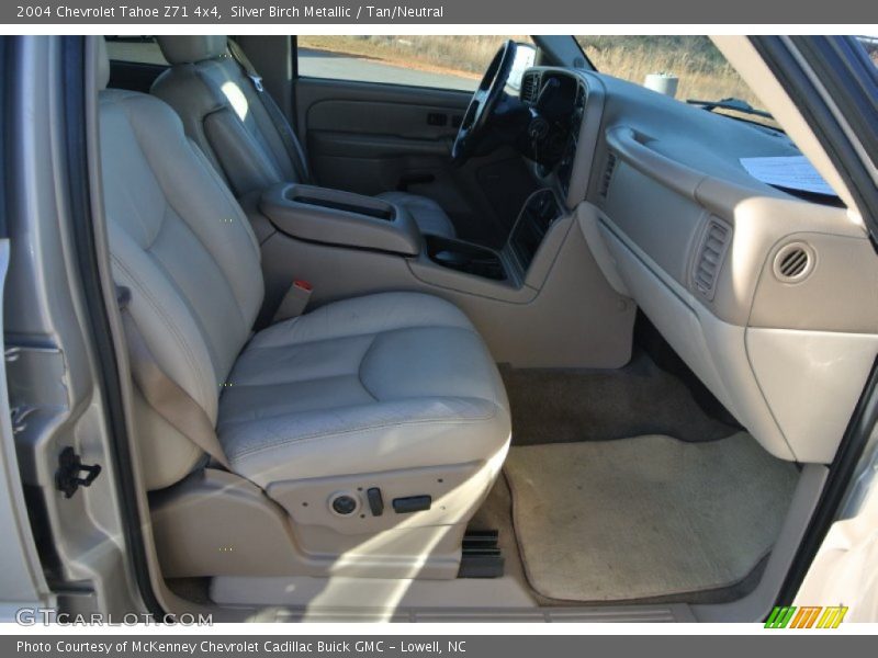 Silver Birch Metallic / Tan/Neutral 2004 Chevrolet Tahoe Z71 4x4