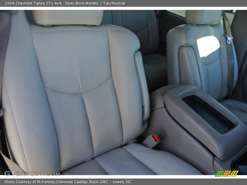 Silver Birch Metallic / Tan/Neutral 2004 Chevrolet Tahoe Z71 4x4