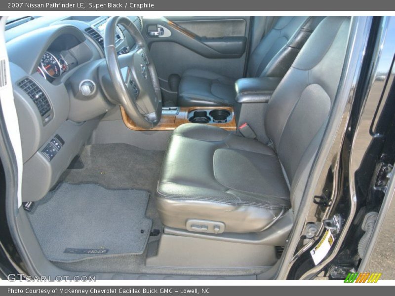 Super Black / Graphite 2007 Nissan Pathfinder LE