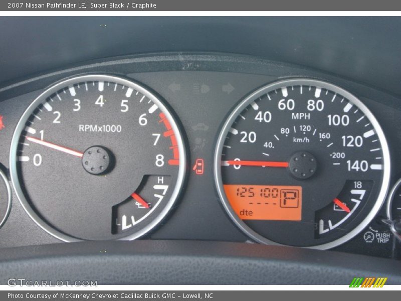 Super Black / Graphite 2007 Nissan Pathfinder LE