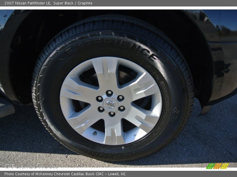 Super Black / Graphite 2007 Nissan Pathfinder LE