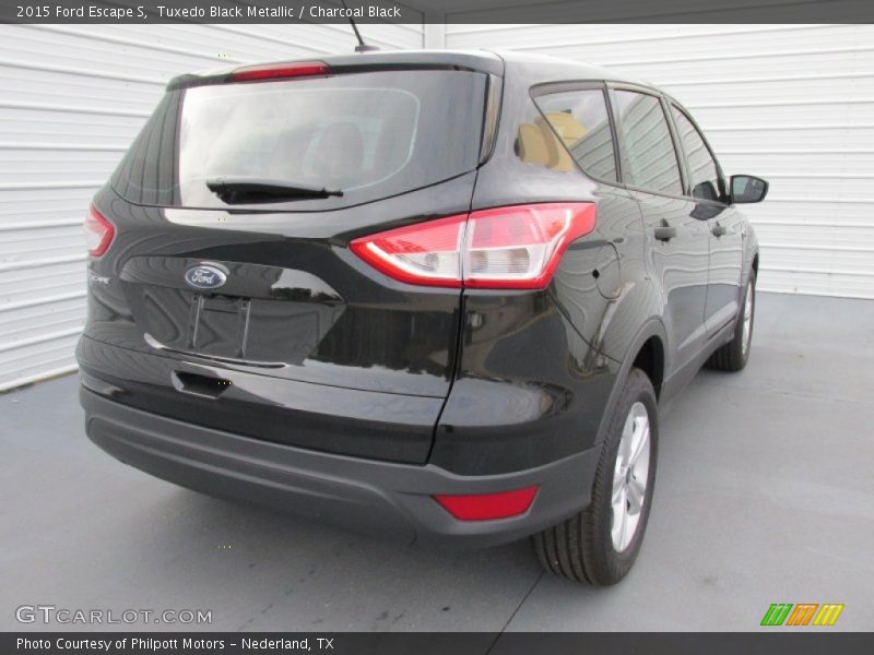 Tuxedo Black Metallic / Charcoal Black 2015 Ford Escape S