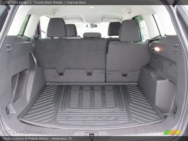 Tuxedo Black Metallic / Charcoal Black 2015 Ford Escape S