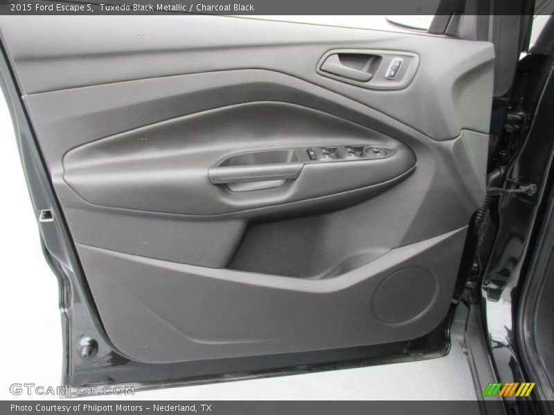 Tuxedo Black Metallic / Charcoal Black 2015 Ford Escape S