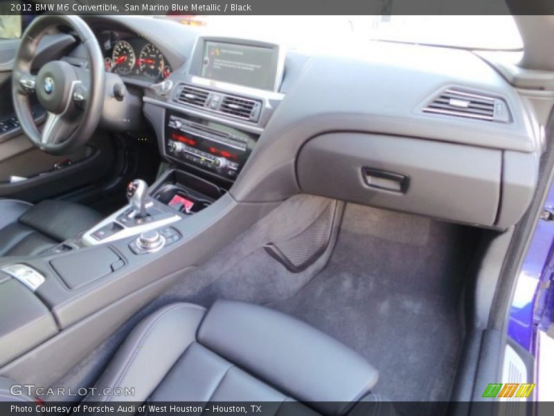 Dashboard of 2012 M6 Convertible