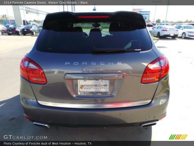 Meteor Grey Metallic / Black 2014 Porsche Cayenne Diesel