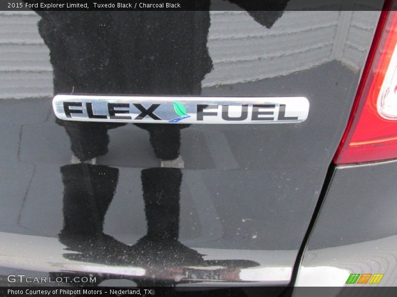 Tuxedo Black / Charcoal Black 2015 Ford Explorer Limited