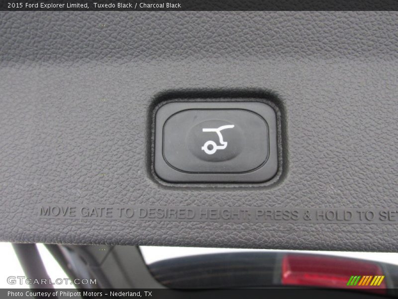 Tuxedo Black / Charcoal Black 2015 Ford Explorer Limited