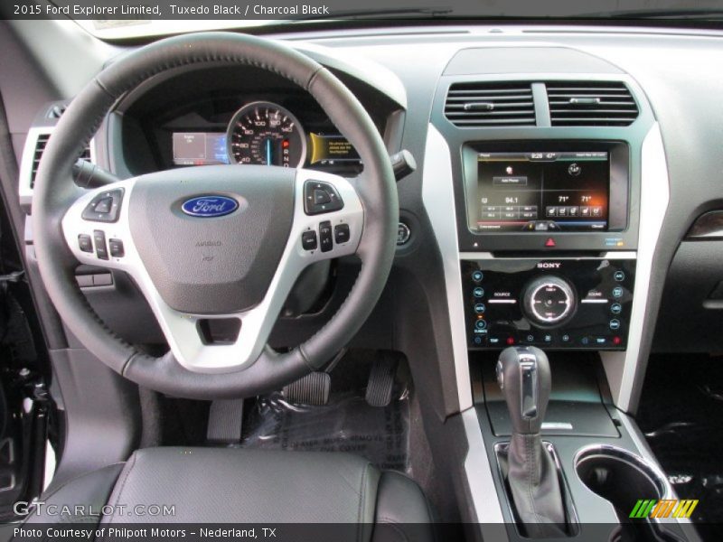 Tuxedo Black / Charcoal Black 2015 Ford Explorer Limited