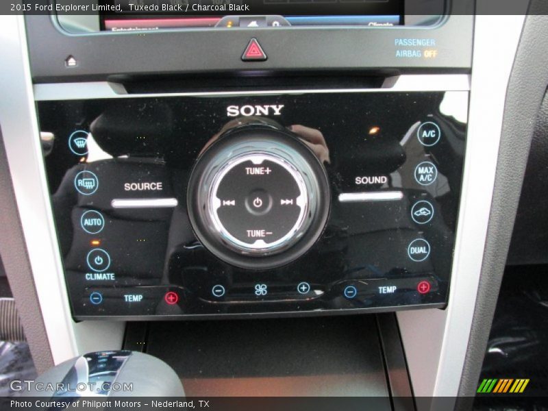Tuxedo Black / Charcoal Black 2015 Ford Explorer Limited