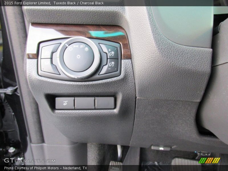 Tuxedo Black / Charcoal Black 2015 Ford Explorer Limited