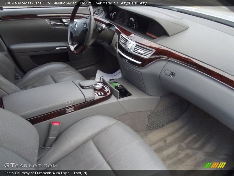 Iridium Silver Metallic / Grey/Dark Grey 2009 Mercedes-Benz S 550 4Matic Sedan