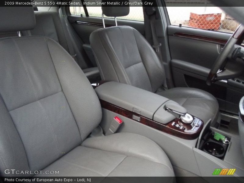 Iridium Silver Metallic / Grey/Dark Grey 2009 Mercedes-Benz S 550 4Matic Sedan