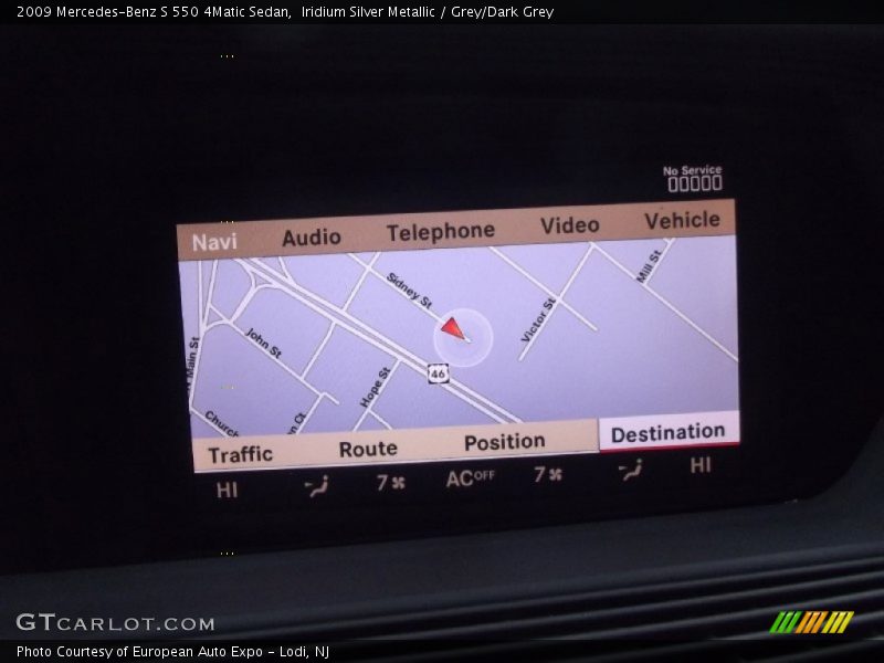 Iridium Silver Metallic / Grey/Dark Grey 2009 Mercedes-Benz S 550 4Matic Sedan