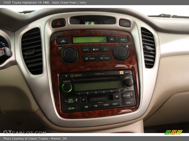 Controls of 2005 Highlander V6 4WD