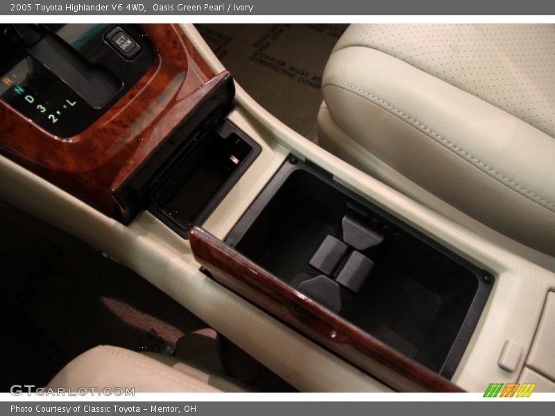 Oasis Green Pearl / Ivory 2005 Toyota Highlander V6 4WD