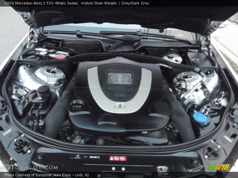 Iridium Silver Metallic / Grey/Dark Grey 2009 Mercedes-Benz S 550 4Matic Sedan