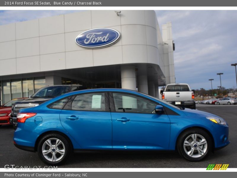 Blue Candy / Charcoal Black 2014 Ford Focus SE Sedan