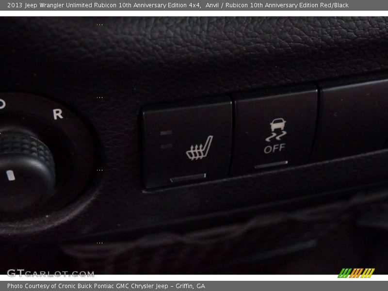 Anvil / Rubicon 10th Anniversary Edition Red/Black 2013 Jeep Wrangler Unlimited Rubicon 10th Anniversary Edition 4x4