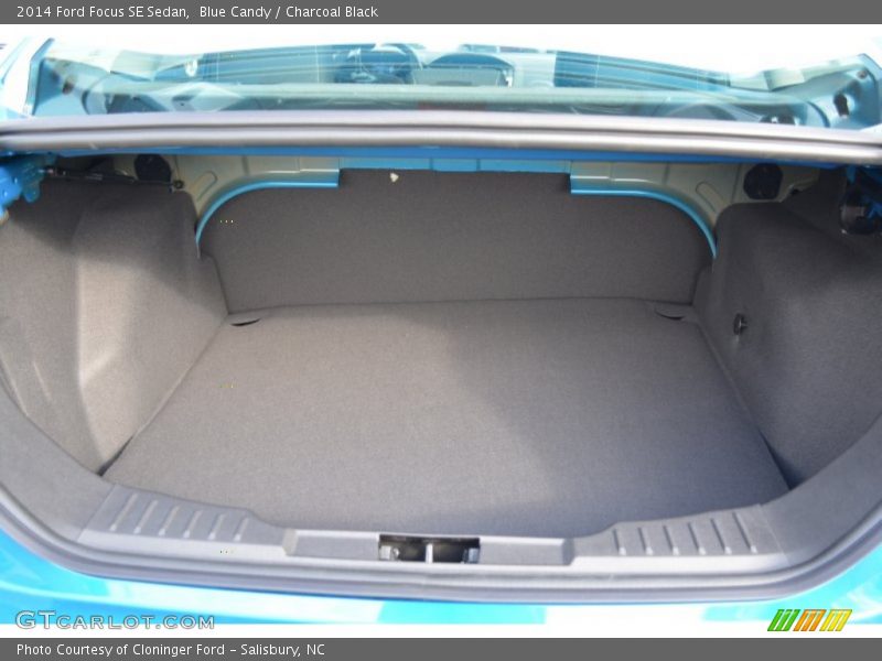 Blue Candy / Charcoal Black 2014 Ford Focus SE Sedan