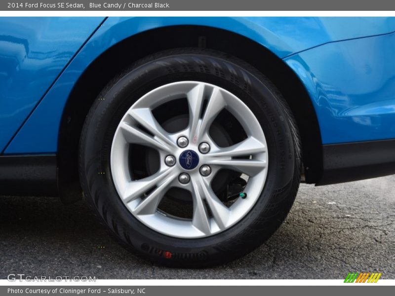 Blue Candy / Charcoal Black 2014 Ford Focus SE Sedan