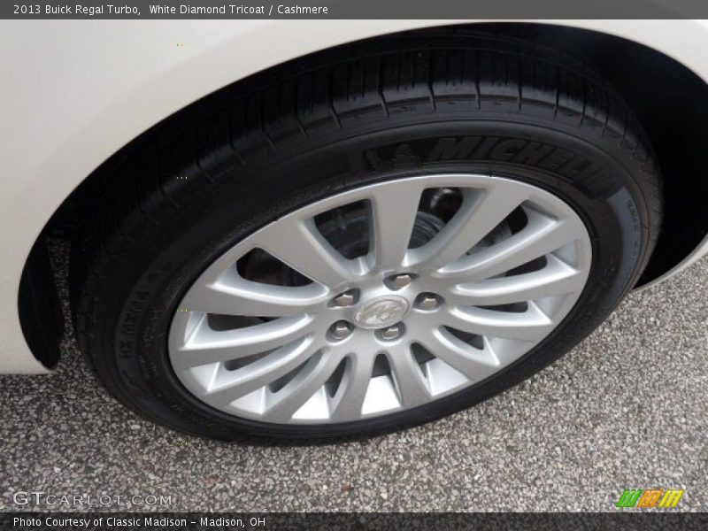 White Diamond Tricoat / Cashmere 2013 Buick Regal Turbo