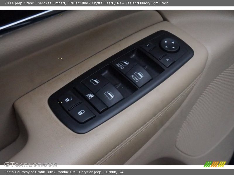 Brilliant Black Crystal Pearl / New Zealand Black/Light Frost 2014 Jeep Grand Cherokee Limited