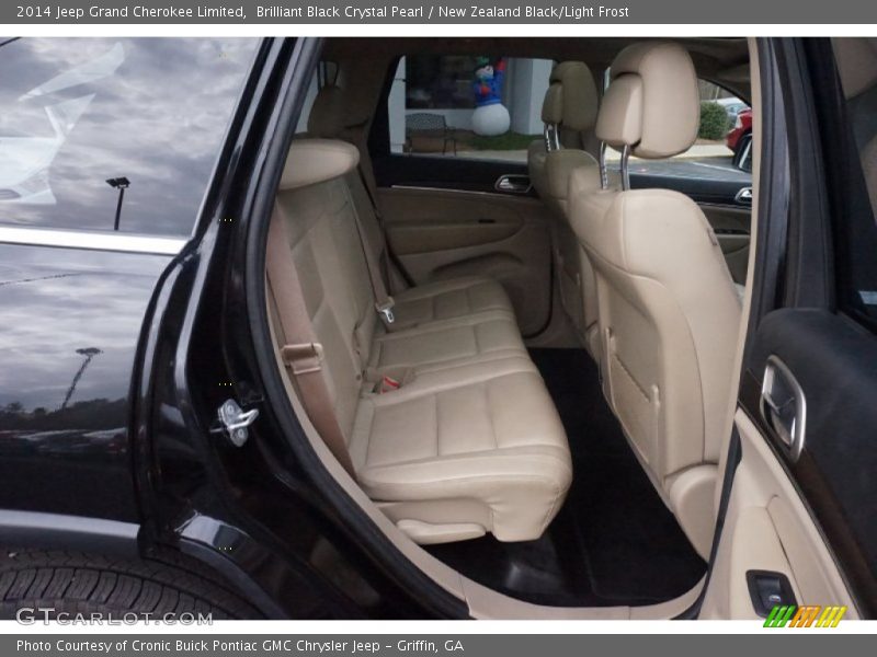 Brilliant Black Crystal Pearl / New Zealand Black/Light Frost 2014 Jeep Grand Cherokee Limited
