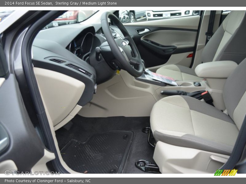 Sterling Gray / Medium Light Stone 2014 Ford Focus SE Sedan