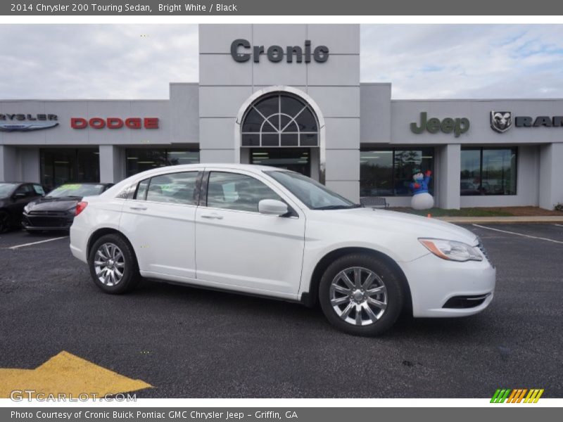 Bright White / Black 2014 Chrysler 200 Touring Sedan