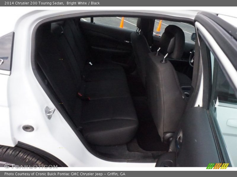 Bright White / Black 2014 Chrysler 200 Touring Sedan