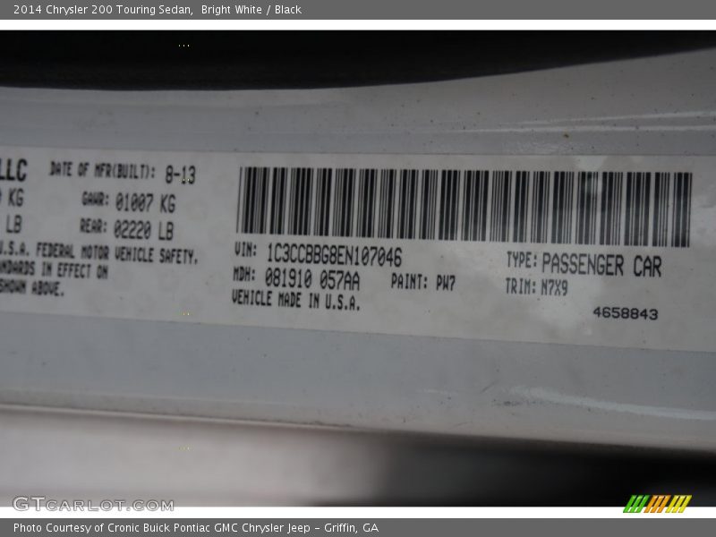Bright White / Black 2014 Chrysler 200 Touring Sedan
