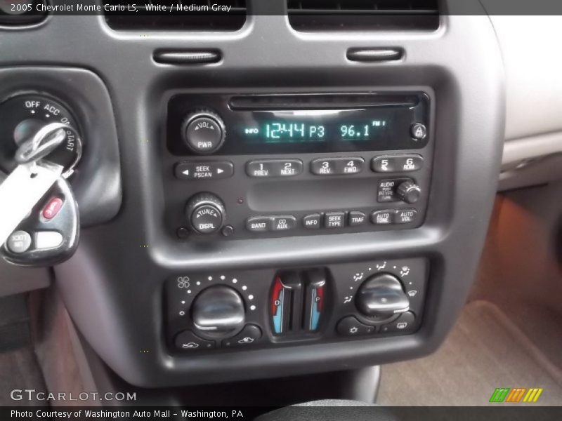 White / Medium Gray 2005 Chevrolet Monte Carlo LS