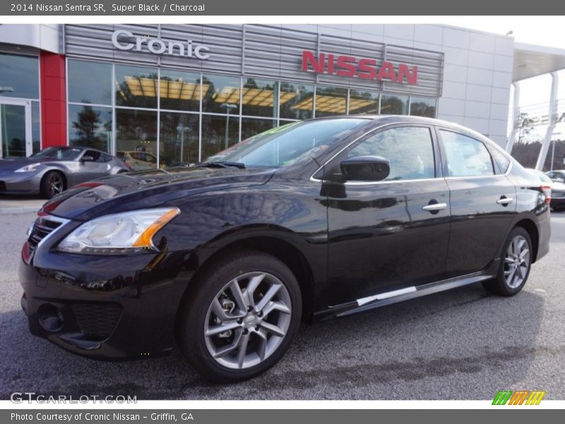 Super Black / Charcoal 2014 Nissan Sentra SR