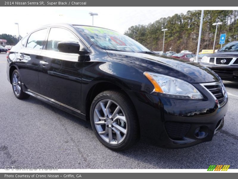 Super Black / Charcoal 2014 Nissan Sentra SR