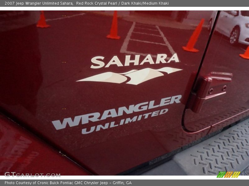 Red Rock Crystal Pearl / Dark Khaki/Medium Khaki 2007 Jeep Wrangler Unlimited Sahara