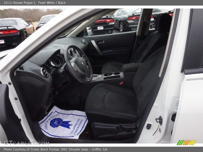 Pearl White / Black 2011 Nissan Rogue S