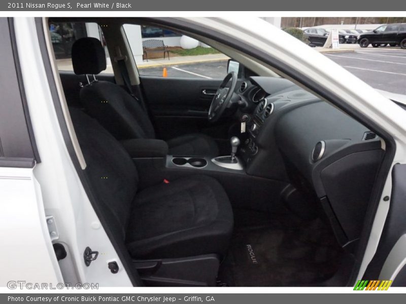 Pearl White / Black 2011 Nissan Rogue S