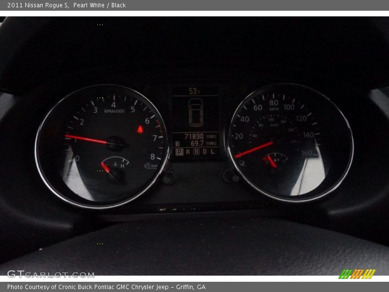 Pearl White / Black 2011 Nissan Rogue S