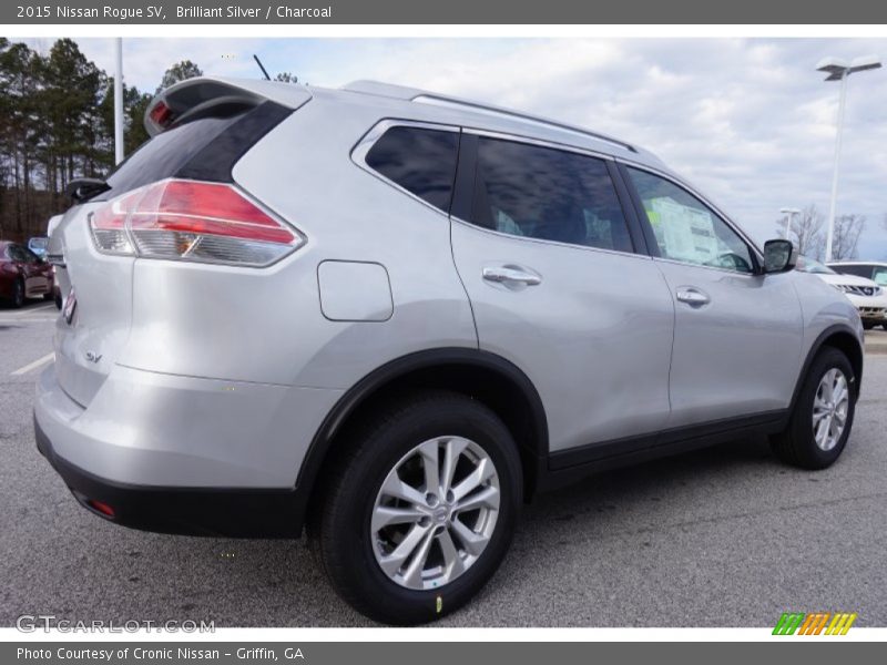 Brilliant Silver / Charcoal 2015 Nissan Rogue SV