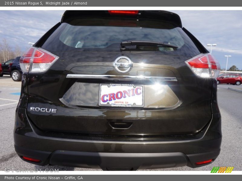 Midnight Jade / Almond 2015 Nissan Rogue S