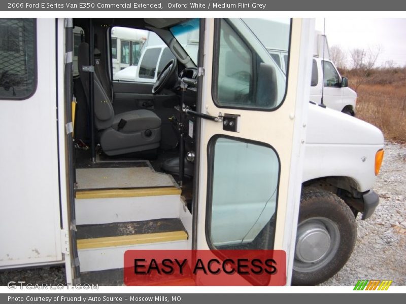 Oxford White / Medium Flint Grey 2006 Ford E Series Van E350 Commercial Extended
