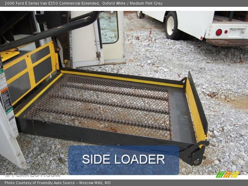Oxford White / Medium Flint Grey 2006 Ford E Series Van E350 Commercial Extended